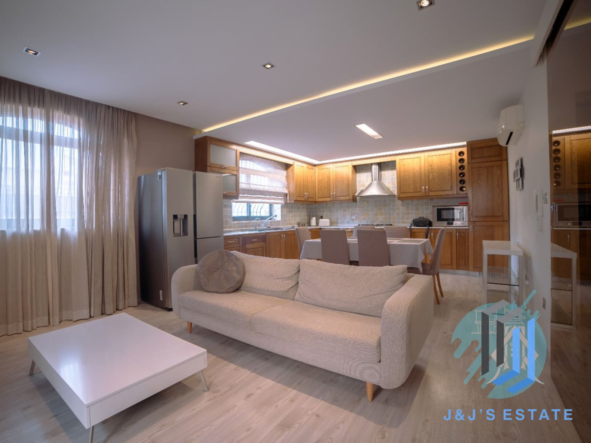 Elegant Semi-Detached Home in Ibragg · 8