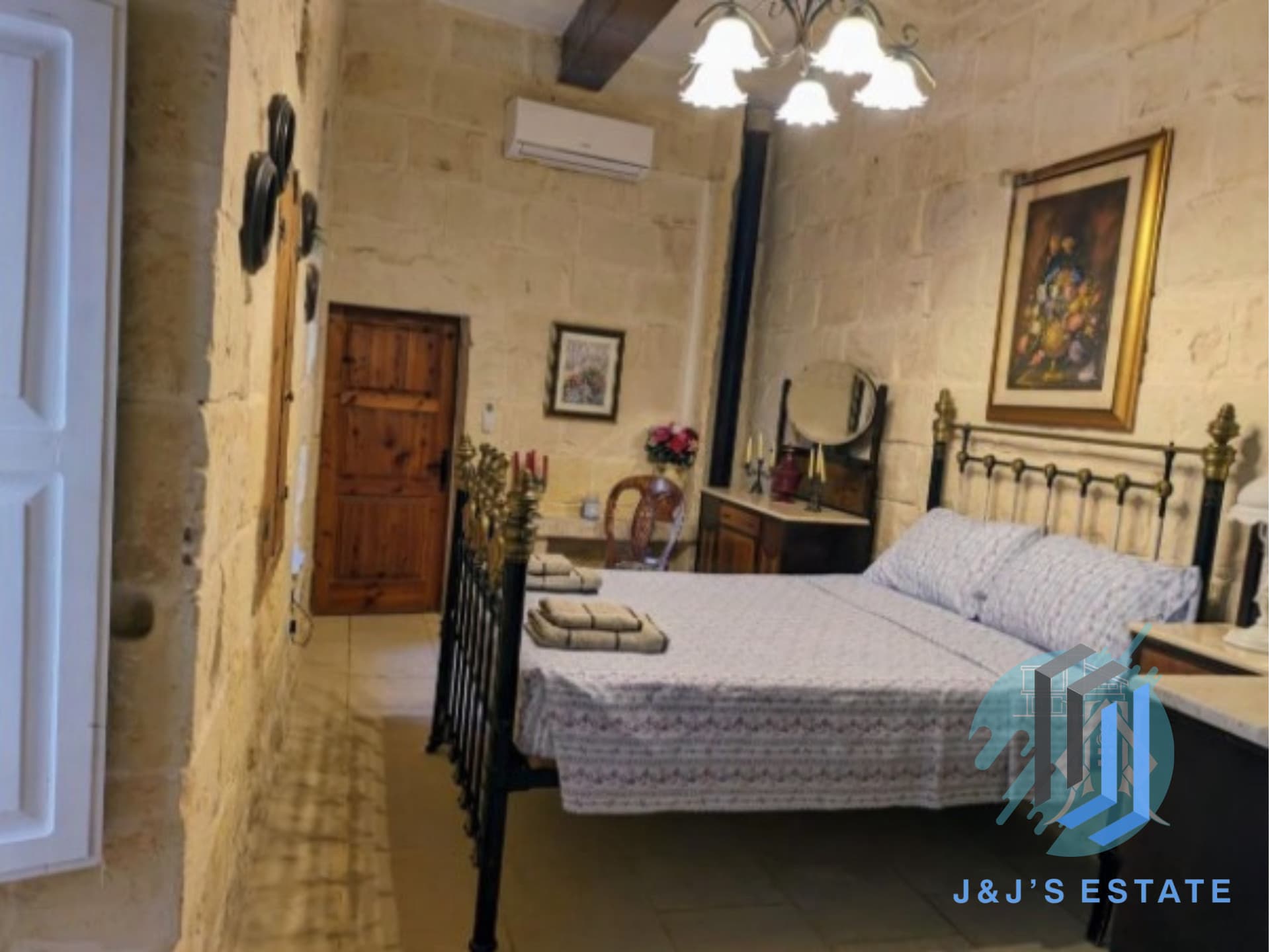 Charming House of Character in Mosta · 1
