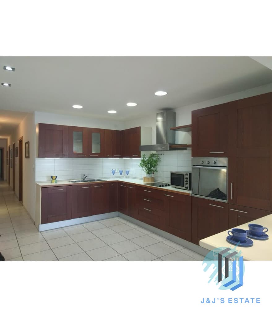 Modern Sea-Front Apartment in Birgu · 3