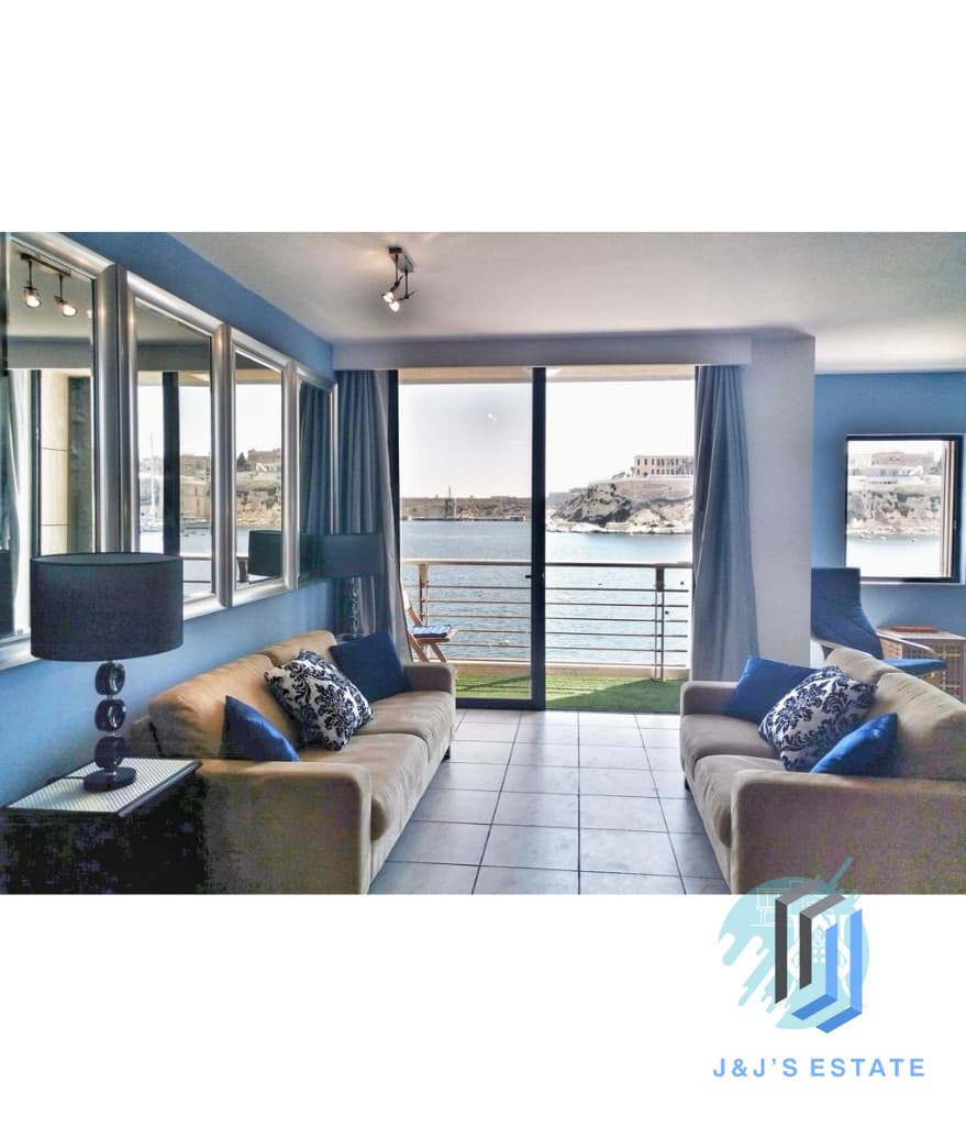 Modern Sea-Front Apartment in Birgu · 5