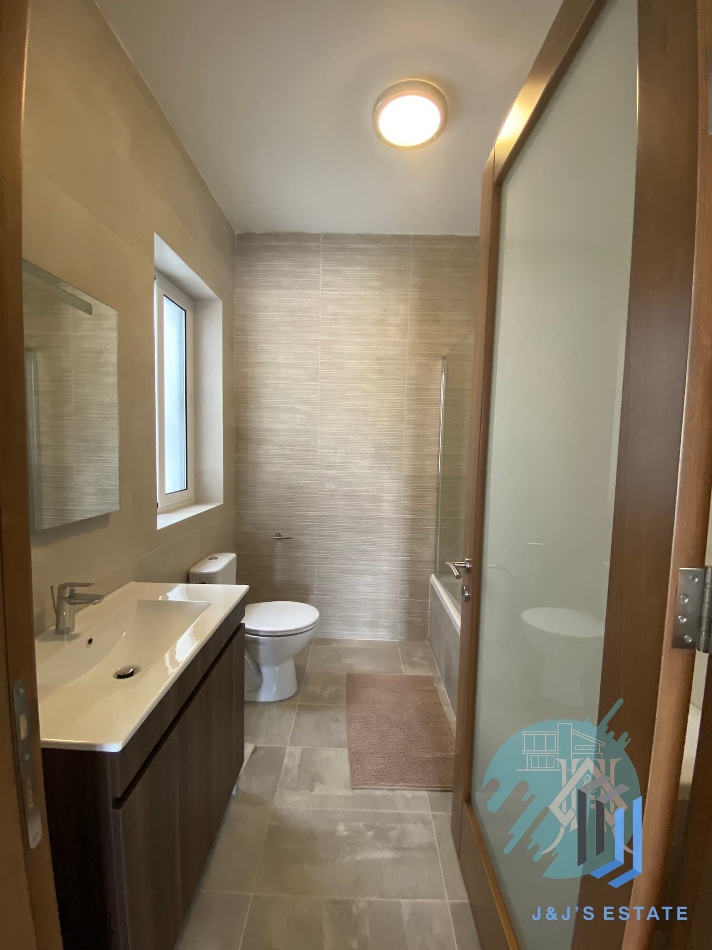 Modern 3-Bedroom Apartment in San Ġwann · 10