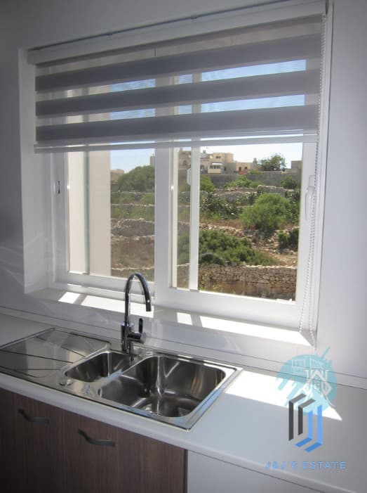 Modern 3-Bedroom Top Floor Apartment in Zurrieq · 10