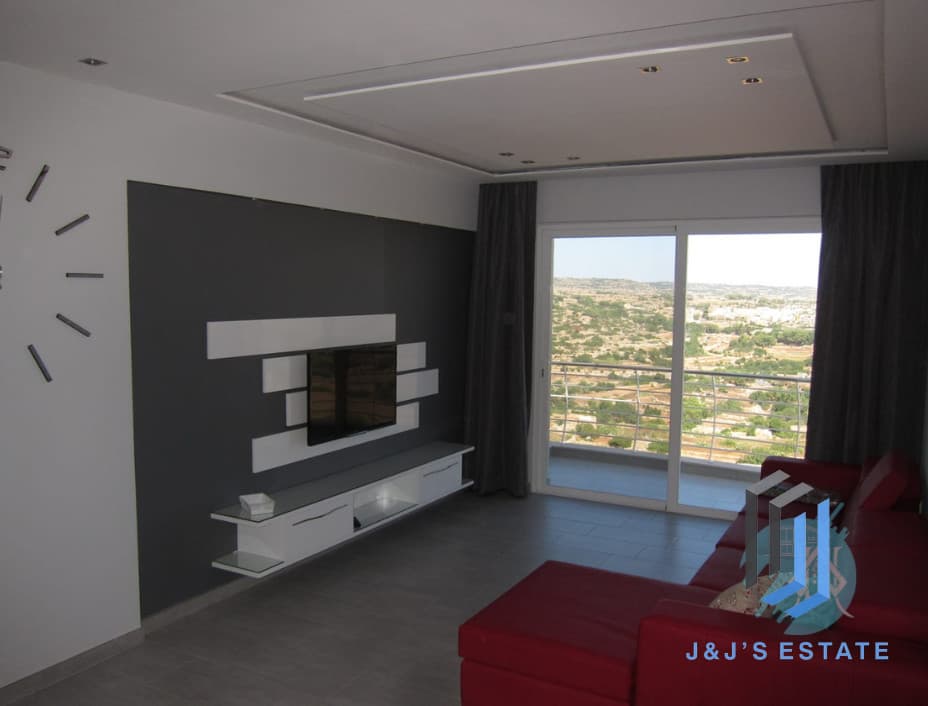 Modern 3-Bedroom Top Floor Apartment in Zurrieq · 15