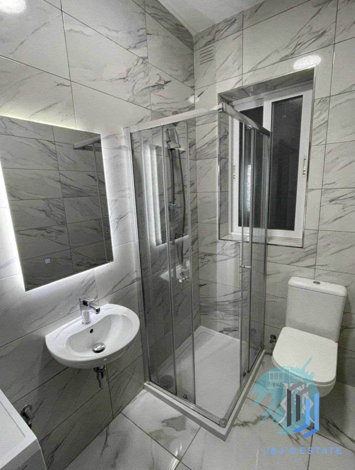 Modern 1-Bedroom Apartment in San Gwann with Lift Access · 5