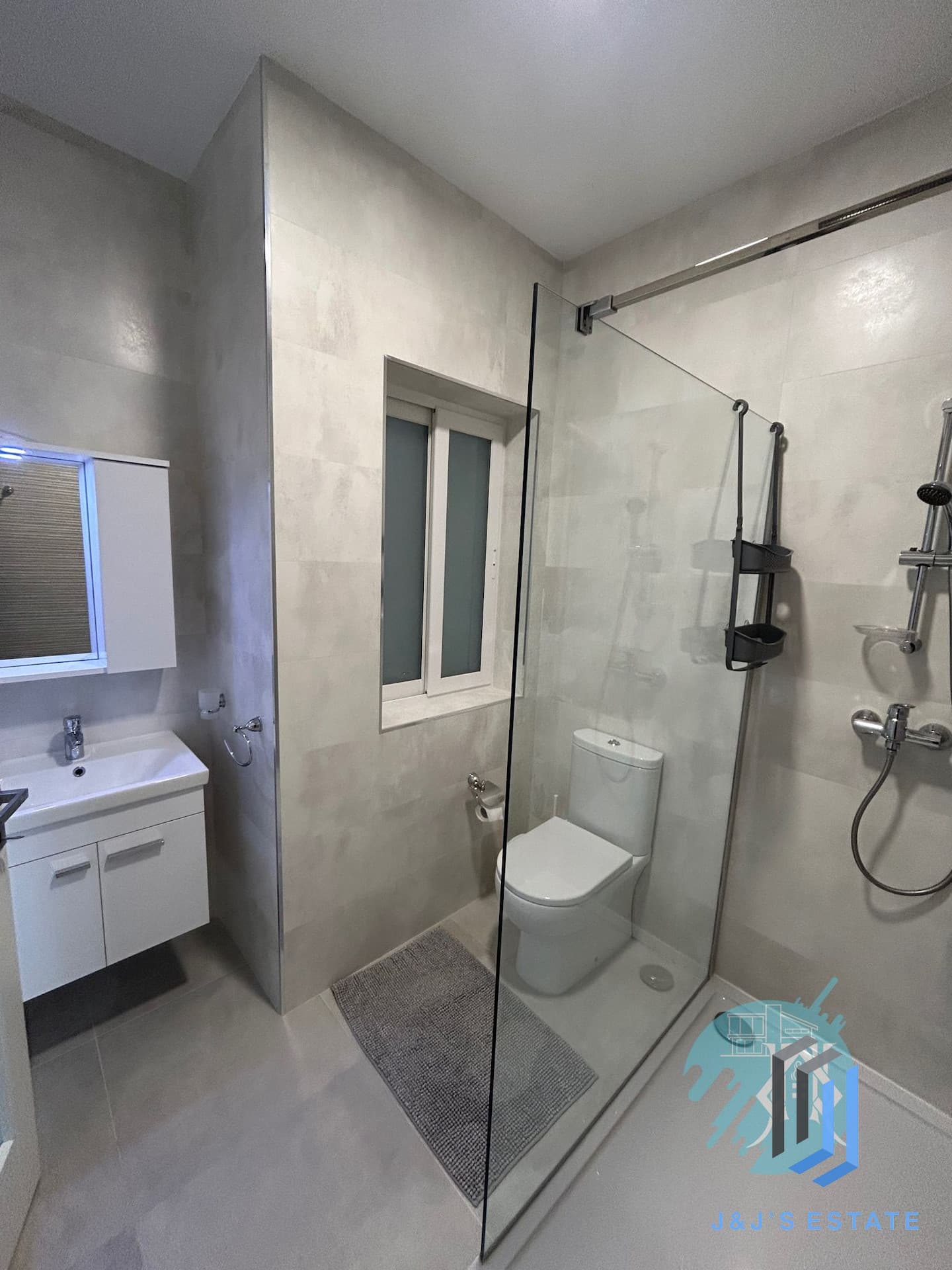 Contemporary Maisonette in Lija with Jacuzzi · 1