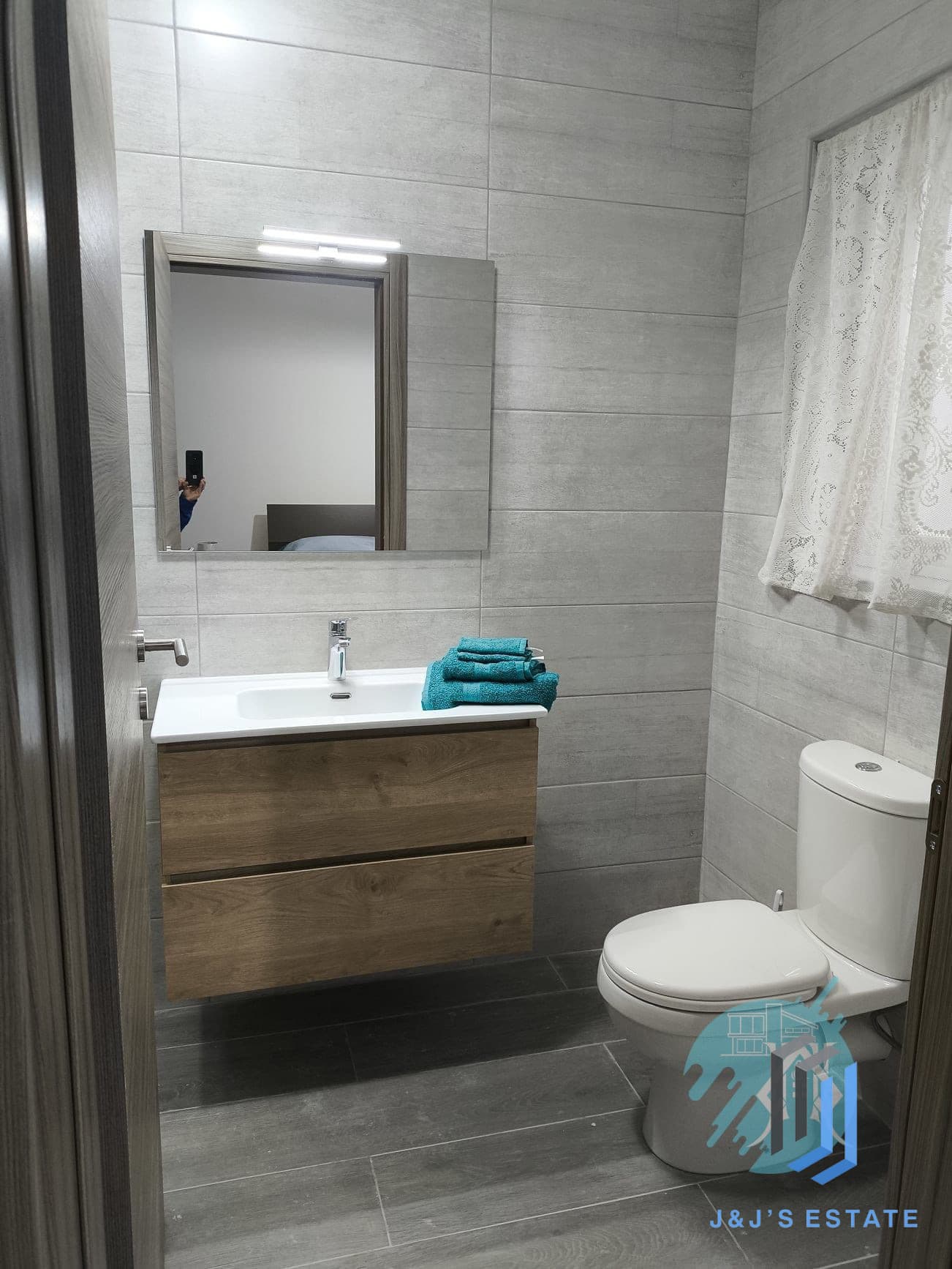 Contemporary 1st Floor Apartment in Siggiewi - Brand New · 8