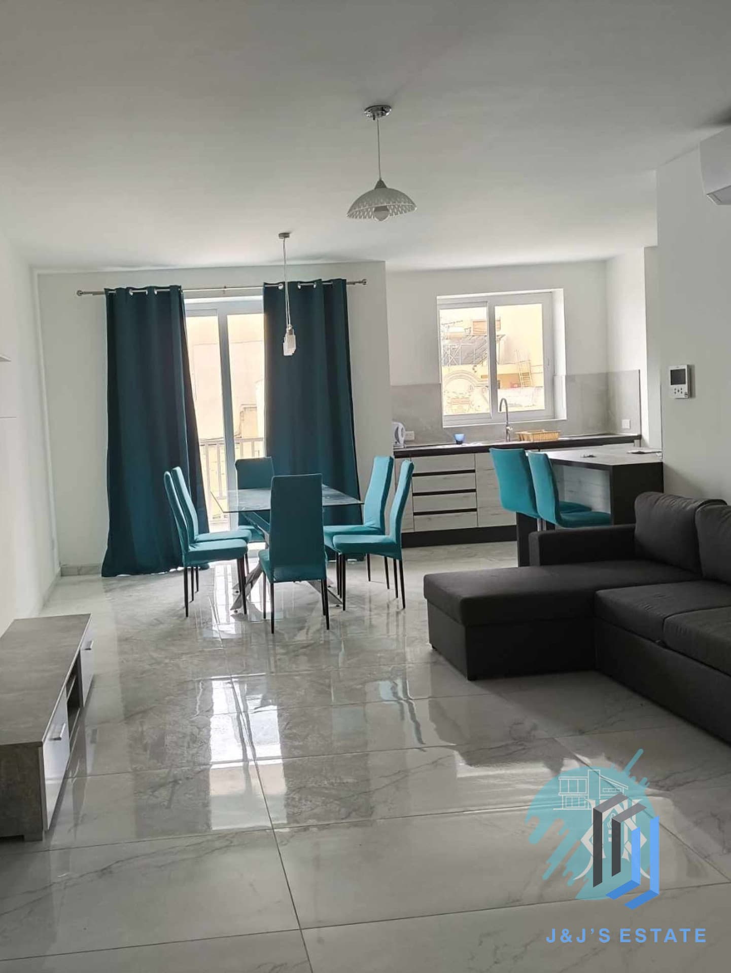 Modern 3-Bedroom Apartment in Siggiewi near Airport · 3