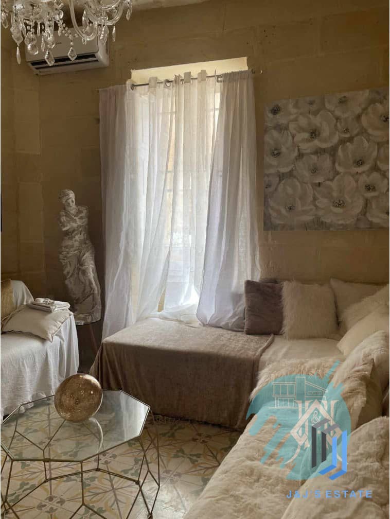 Modern 1-Bedroom Apartment with Mezzanine Office in Bormla · 6