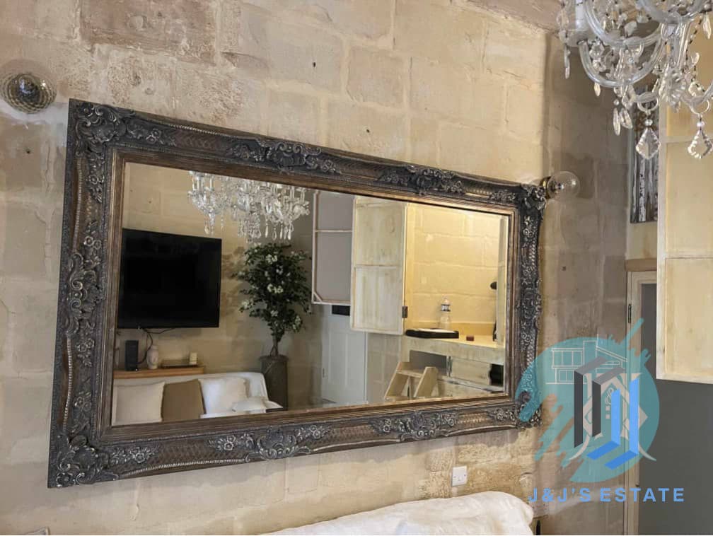 Modern 1-Bedroom Apartment with Mezzanine Office in Bormla · 7