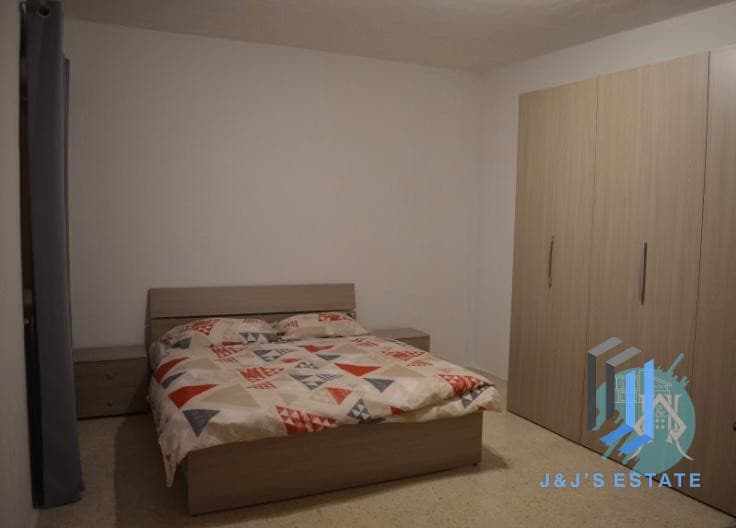4 bedrooms · Apartment in San Gwann