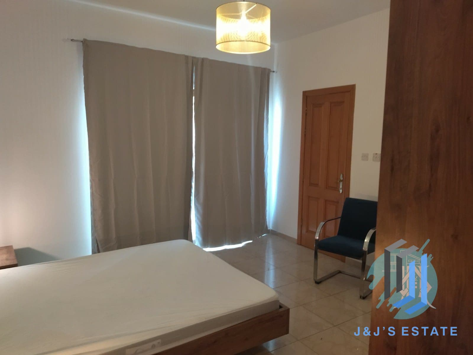 Luxurious 3-Bedroom Apartment in Sliema with Sea Views · 10