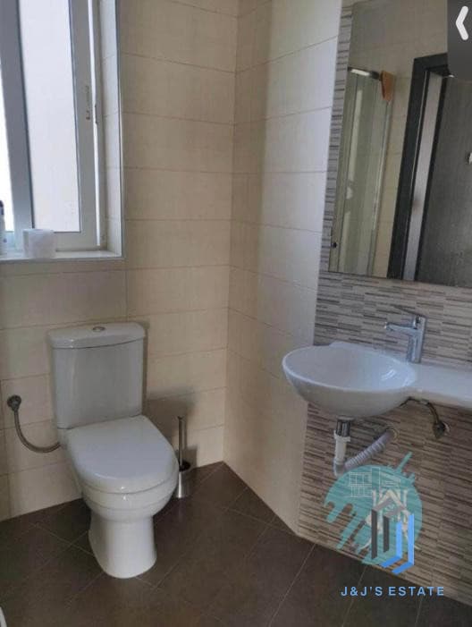 Luxurious 1-Bedroom Duplex Penthouse in Msida · 4
