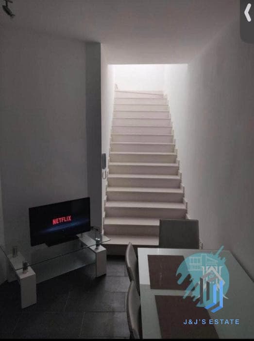 Luxurious 1-Bedroom Duplex Penthouse in Msida · 5