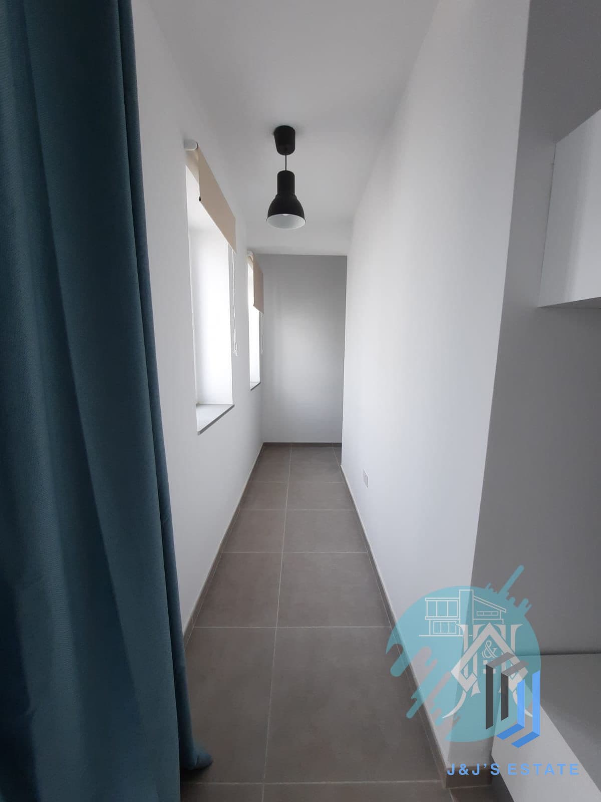 Spacious 3-Bedroom Duplex Penthouse in Sliema · 6