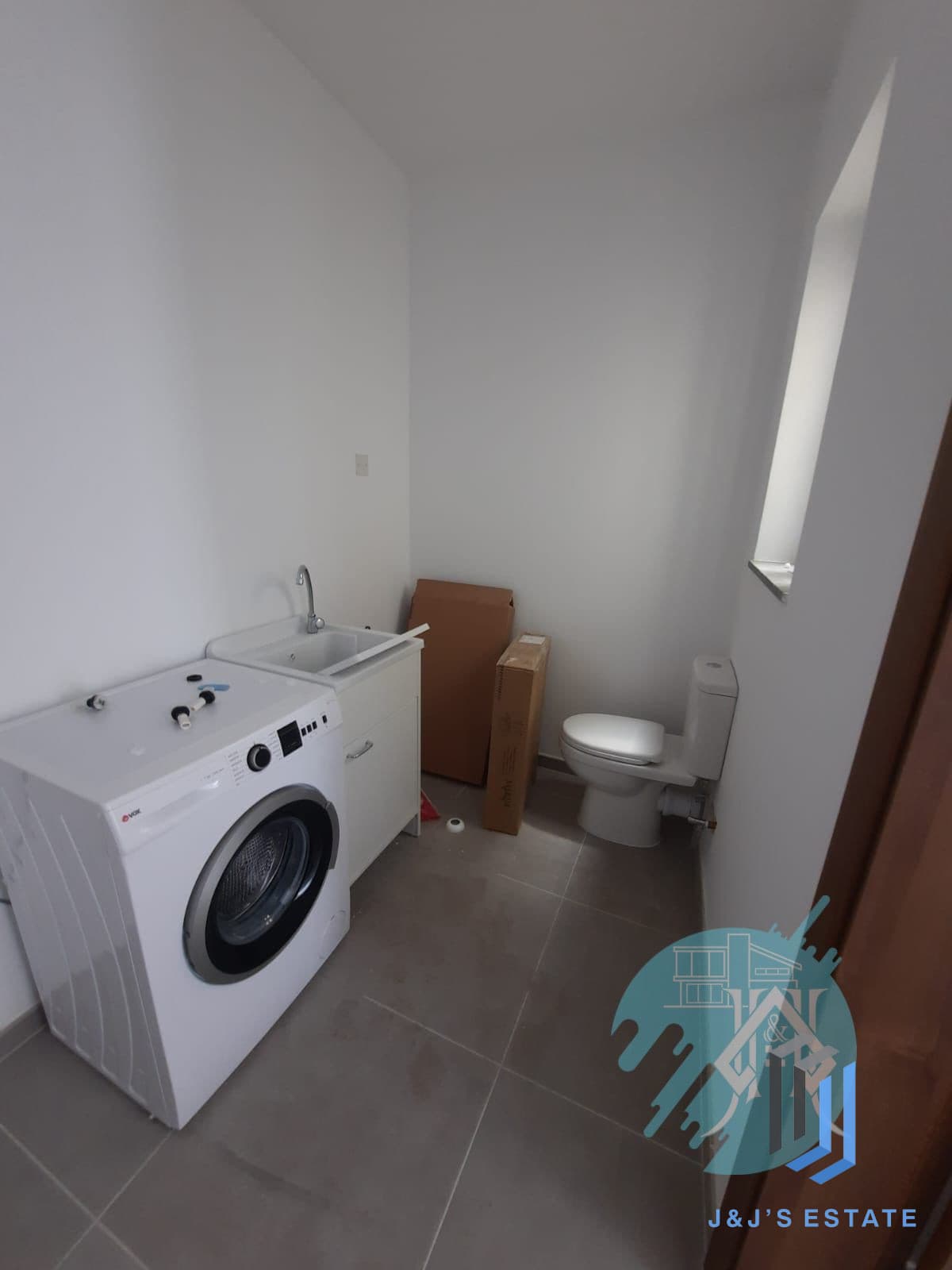 Spacious 3-Bedroom Duplex Penthouse in Sliema · 7