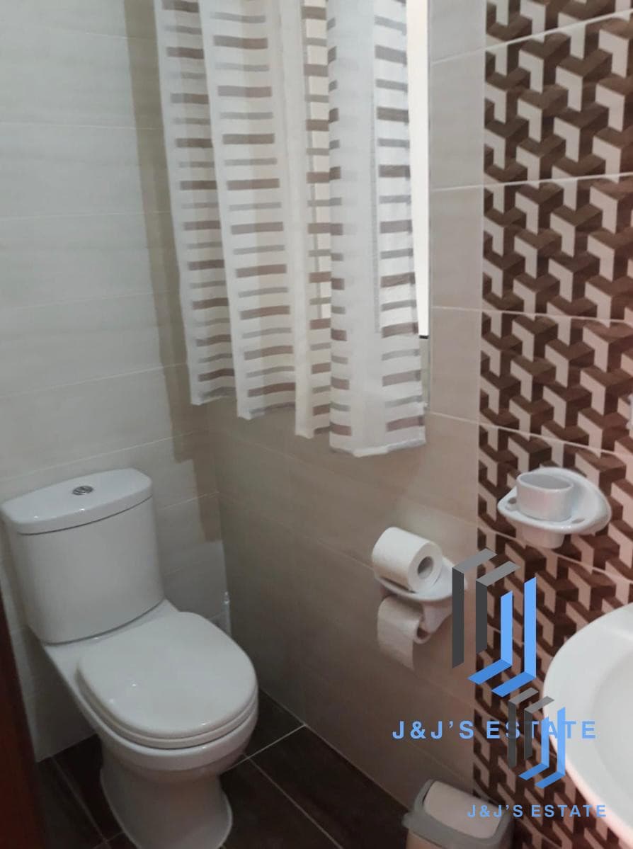 Contemporary 3-Bedroom Apartment in Marsaskala with Sea Views · 10