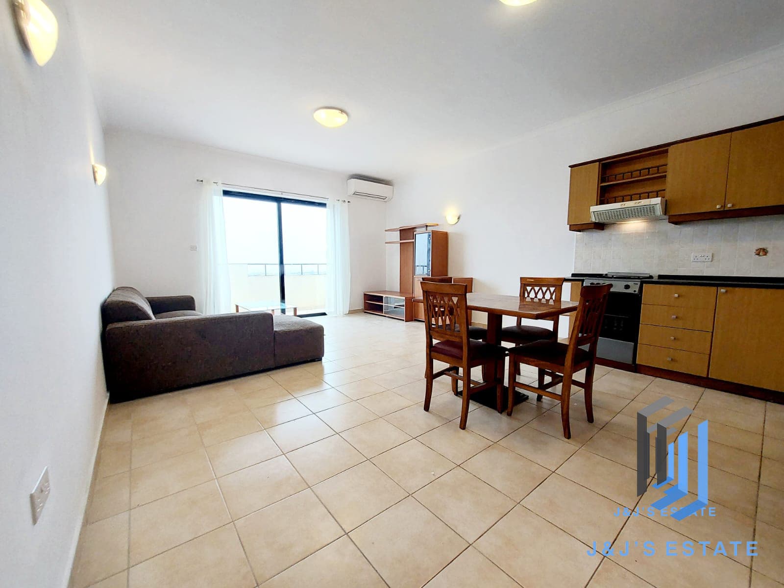 Stunning Penthouse in Mellieha with Panoramic Sea Views · 8