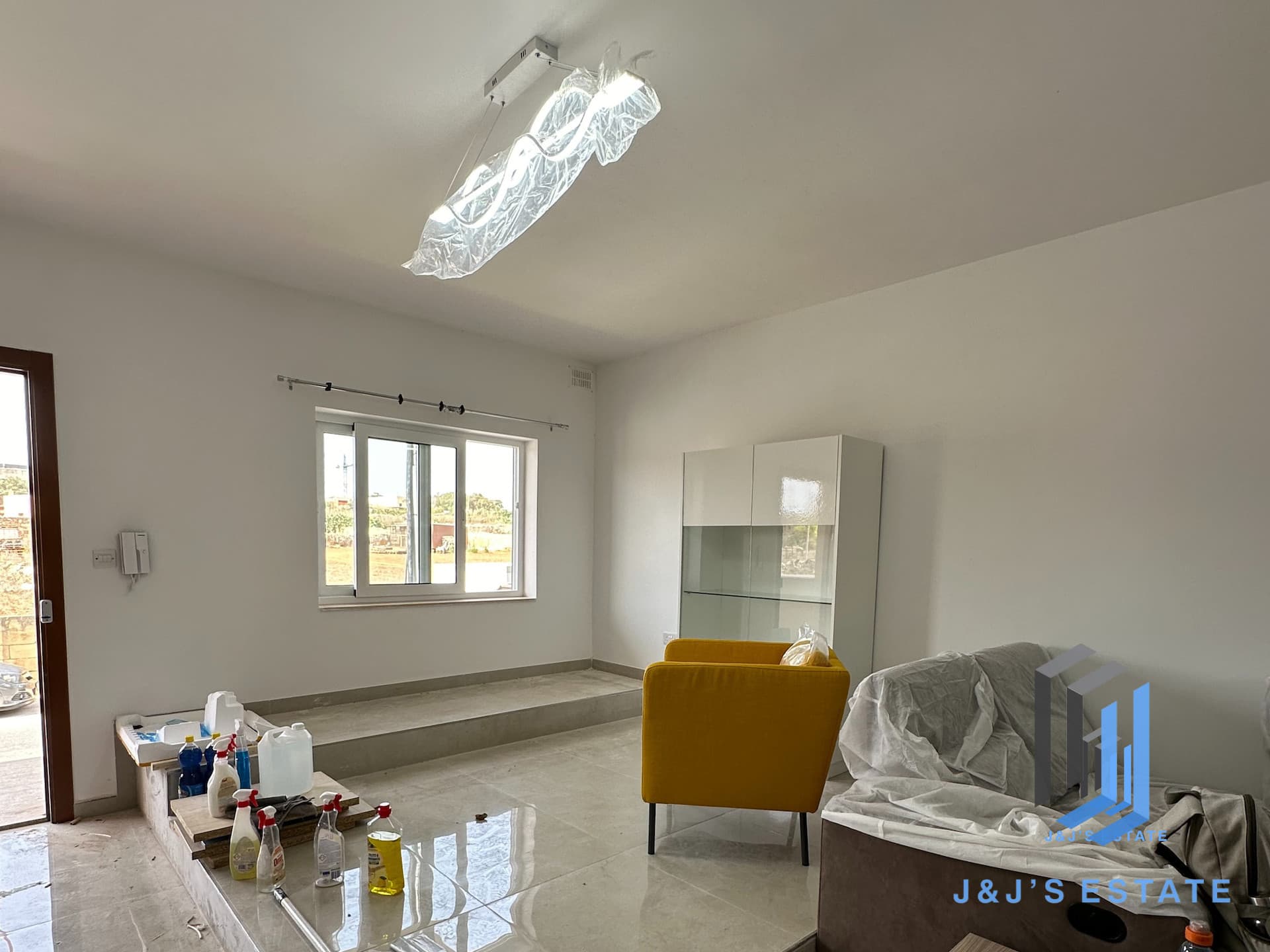 Brand New 3-Bedroom Maisonette in Xghajra
