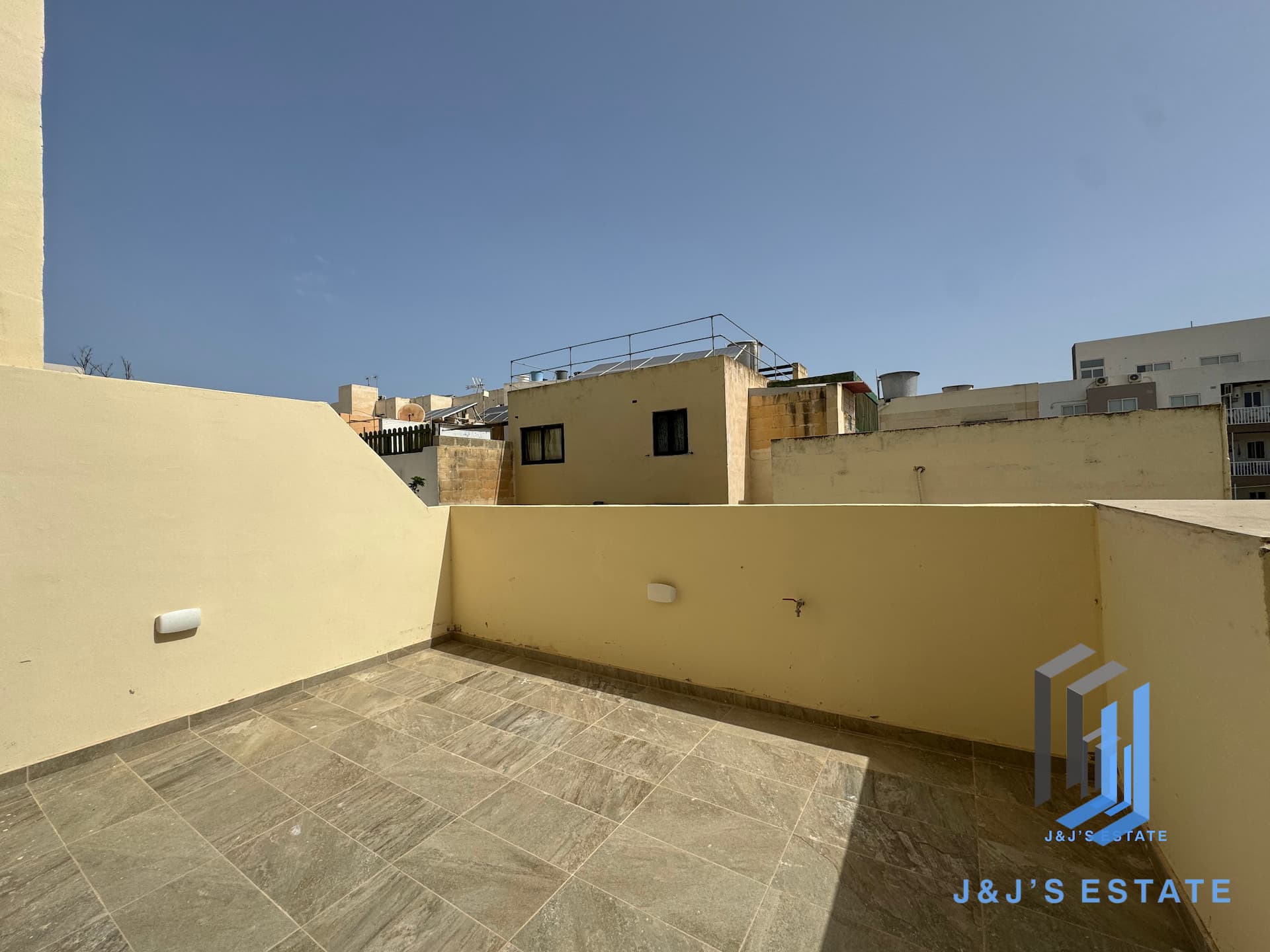 Brand New 3-Bedroom Maisonette in Xghajra · 4