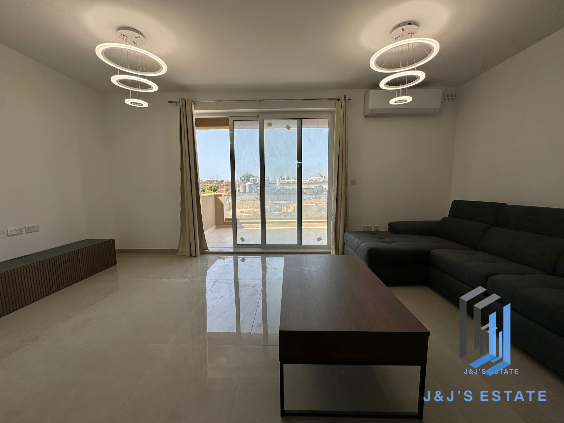 Brand New 3-Bedroom Apartment in Xgħajra · 6