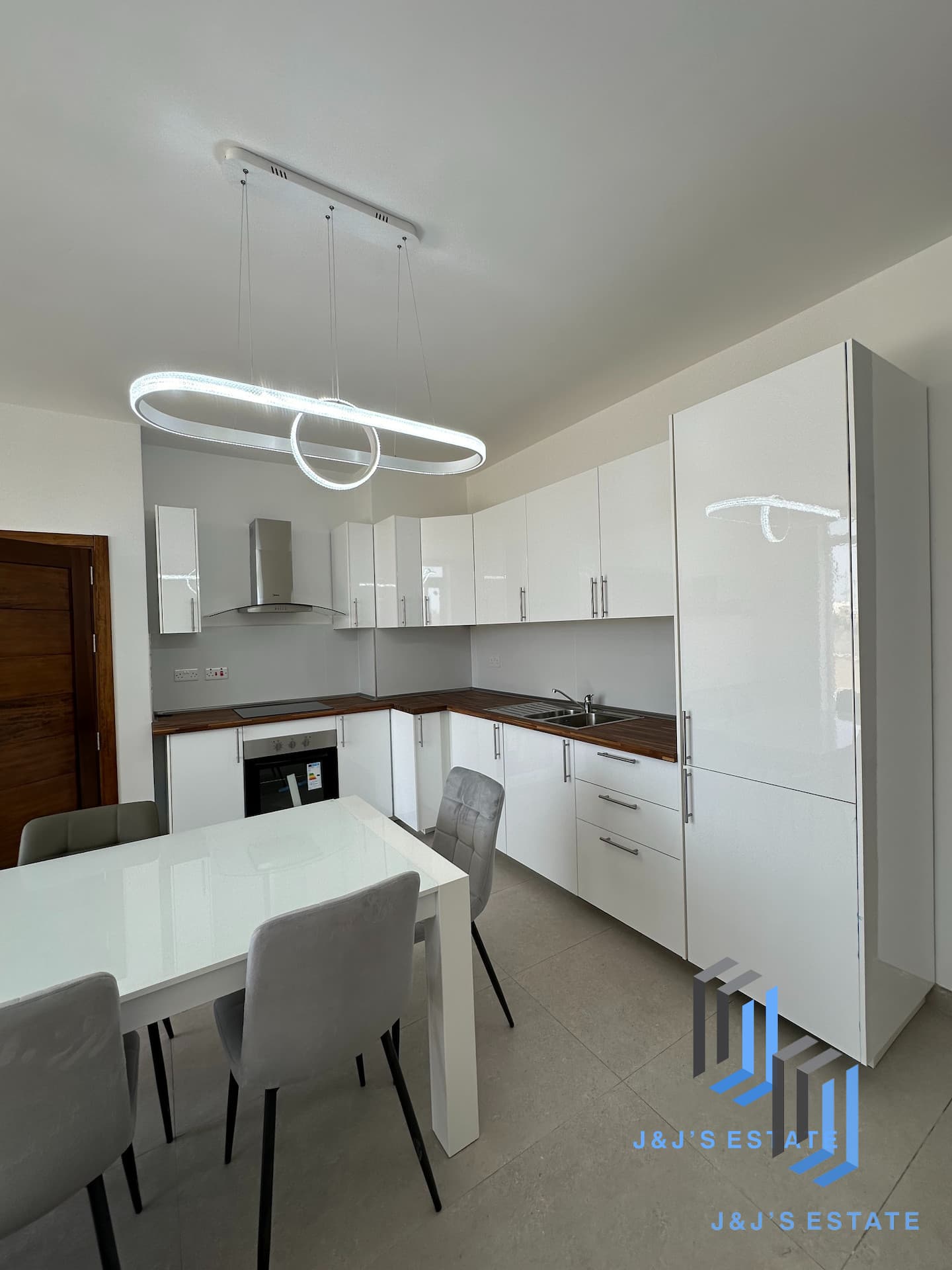Brand New 2-Bedroom Penthouse in Xghajra - Sea Views · 8