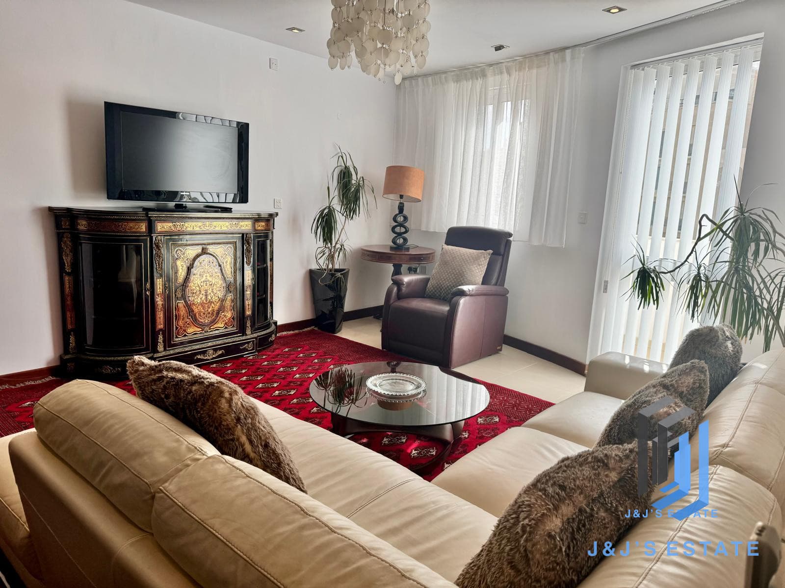 Luxurious 2-Bedroom Apartment in St Julian's · 2