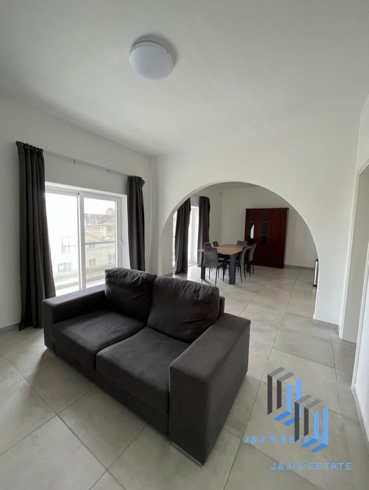 Spacious 3-Bedroom Apartment in Mosta - Pet Friendly · 1