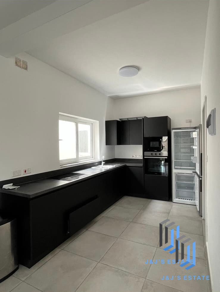 Spacious 3-Bedroom Apartment in Mosta - Pet Friendly · 8