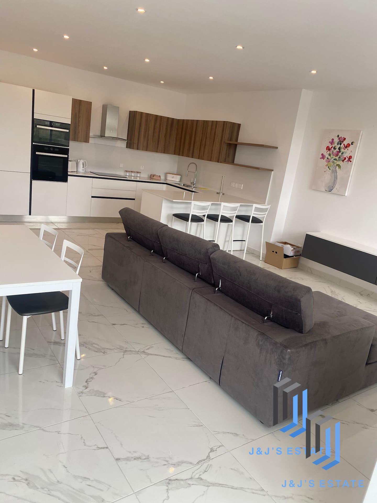 Brand New 2-Bedroom Apartment in Xghara, Gozo