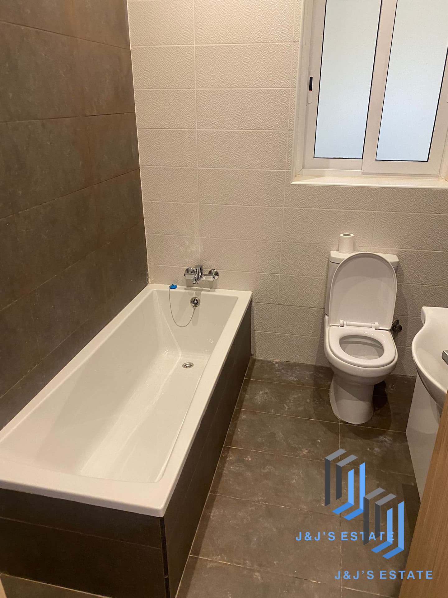 Brand New 2-Bedroom Apartment in Xghara, Gozo · 4