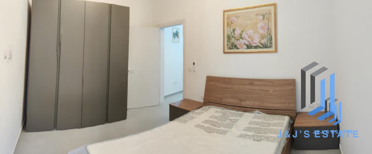 Stylish 1-Bedroom Apartment in Msida · 8