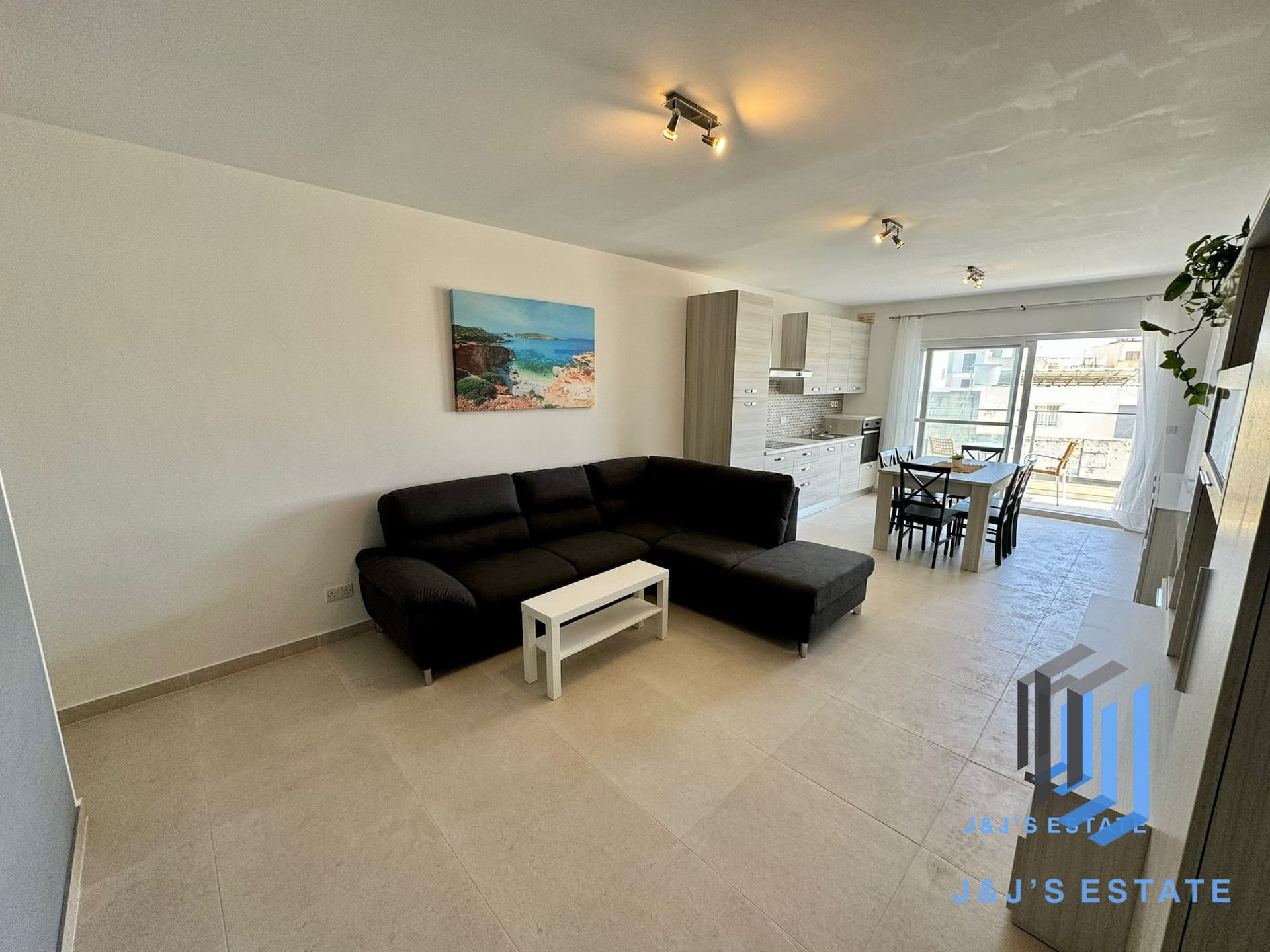 Modern 2-Bedroom Apartment in Rabat · 2