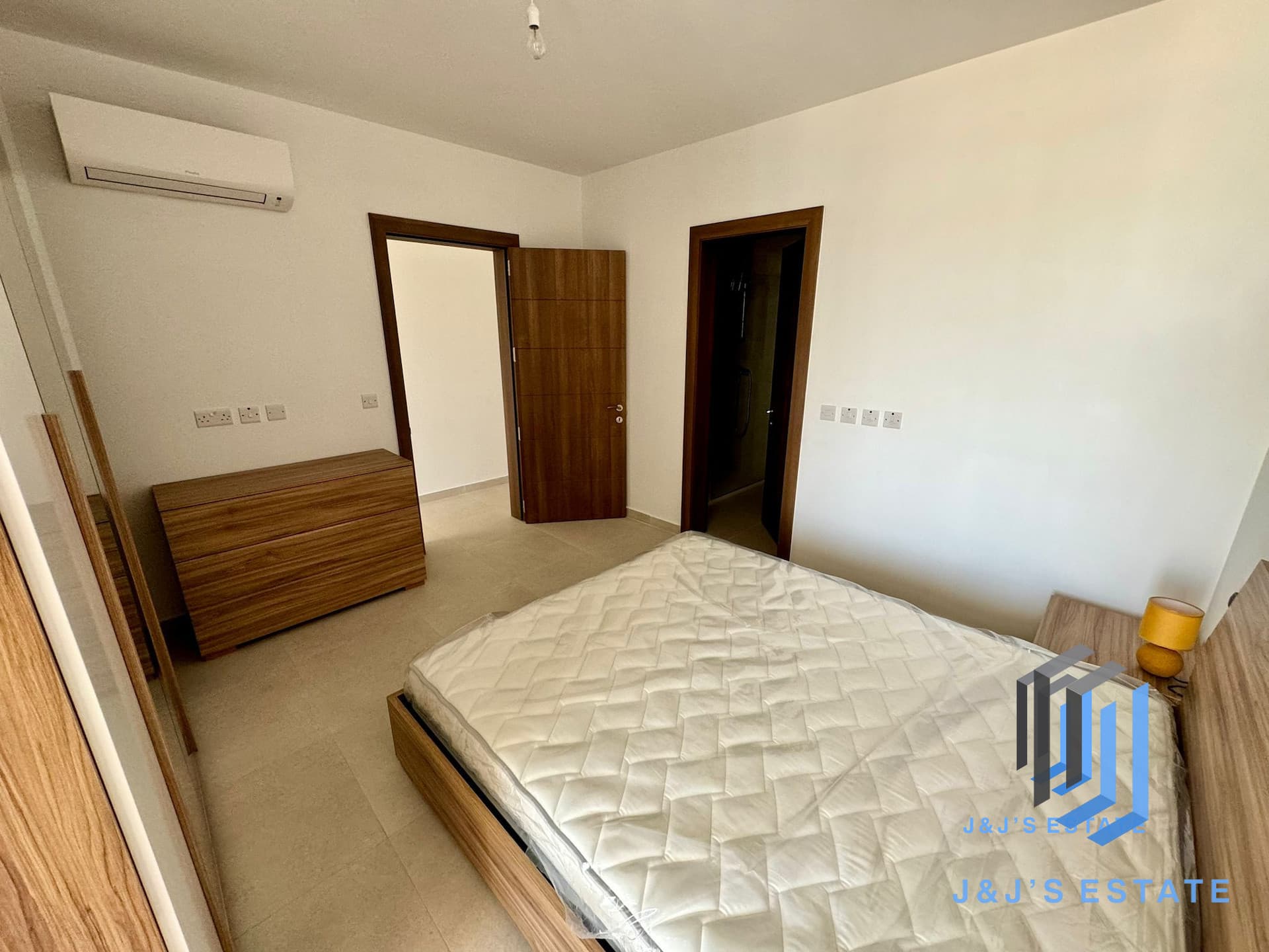 Modern 2-Bedroom Apartment in Rabat · 10