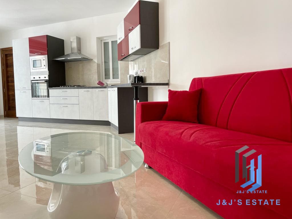 Beautiful Apartment in Qawra · 2