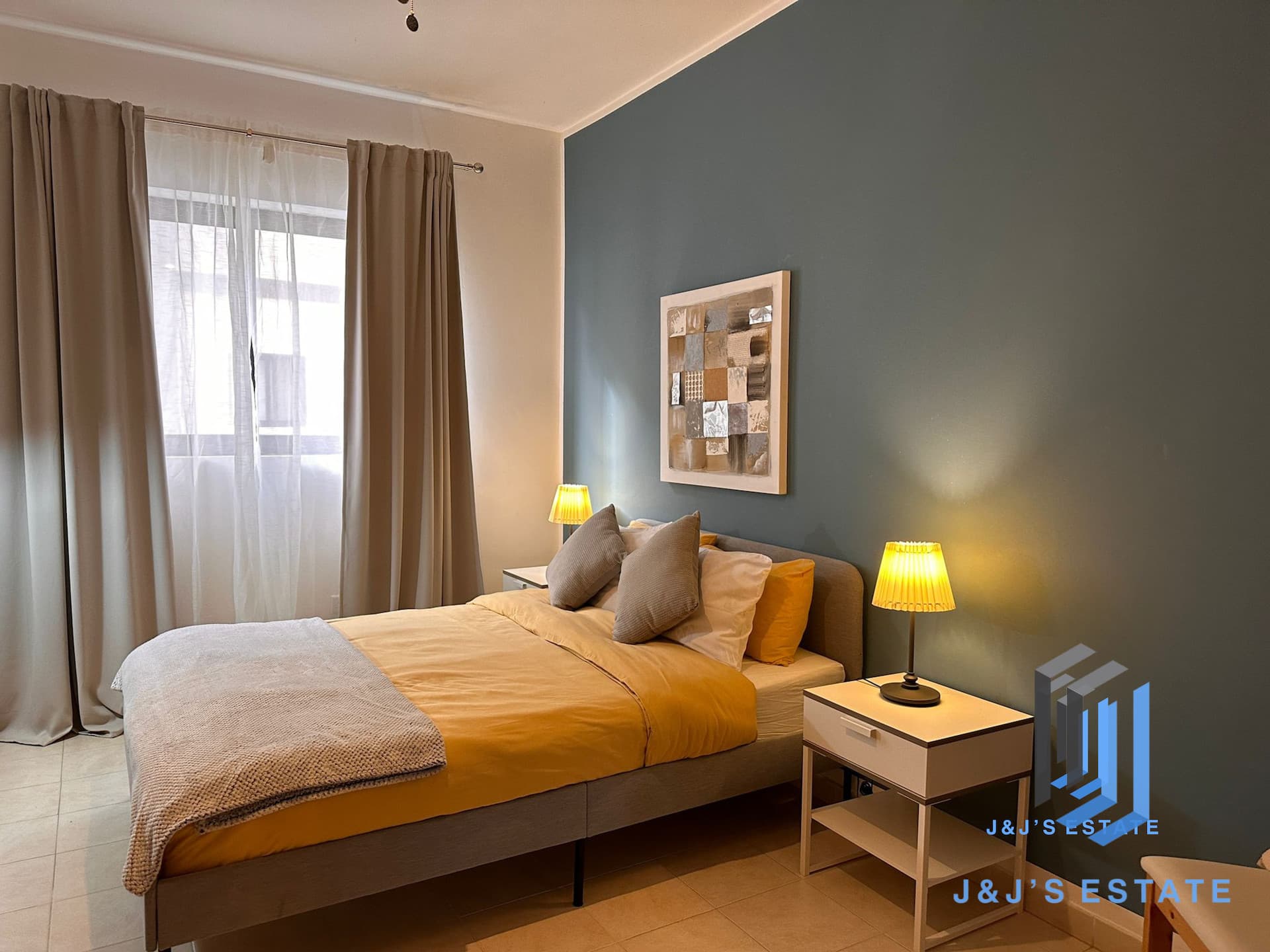 Stylish 2-Bedroom Apartment in the Heart of St Julian's · 2