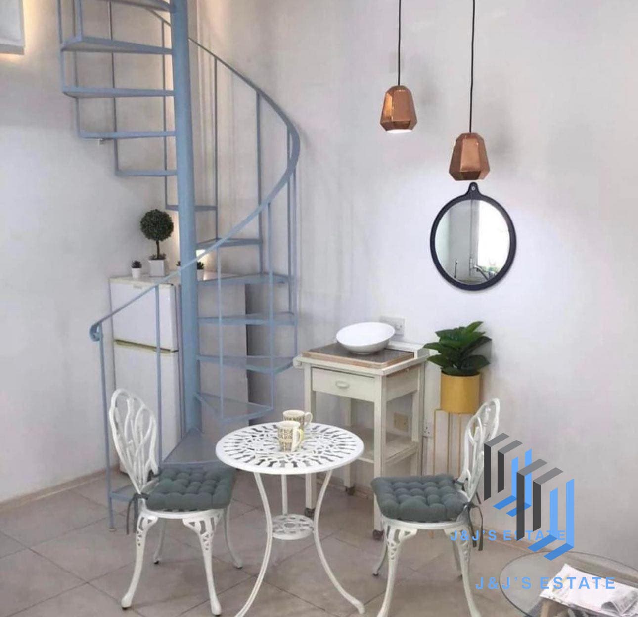 Charming 2-Bedroom Corner Townhouse in Central Sliema · 1