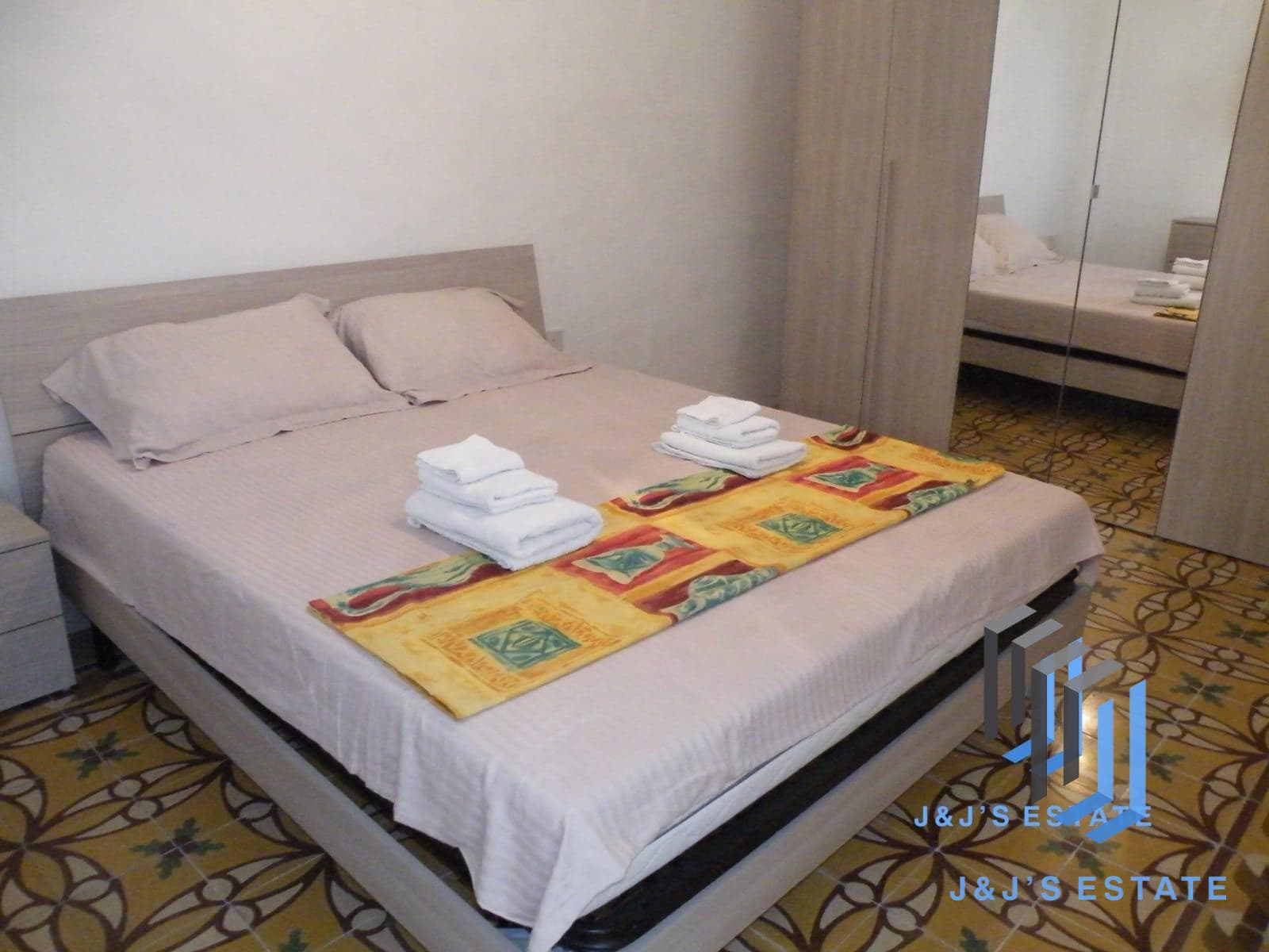 3-Bedroom Maisonette with Own Roof Access in Birkirkara · 3
