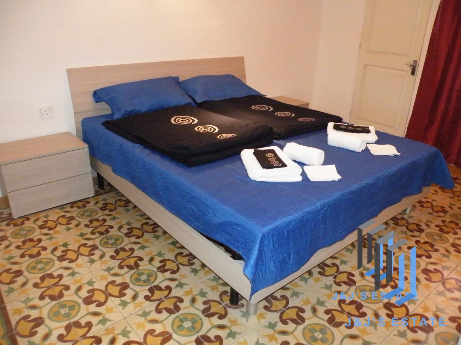 3-Bedroom Maisonette with Own Roof Access in Birkirkara · 7