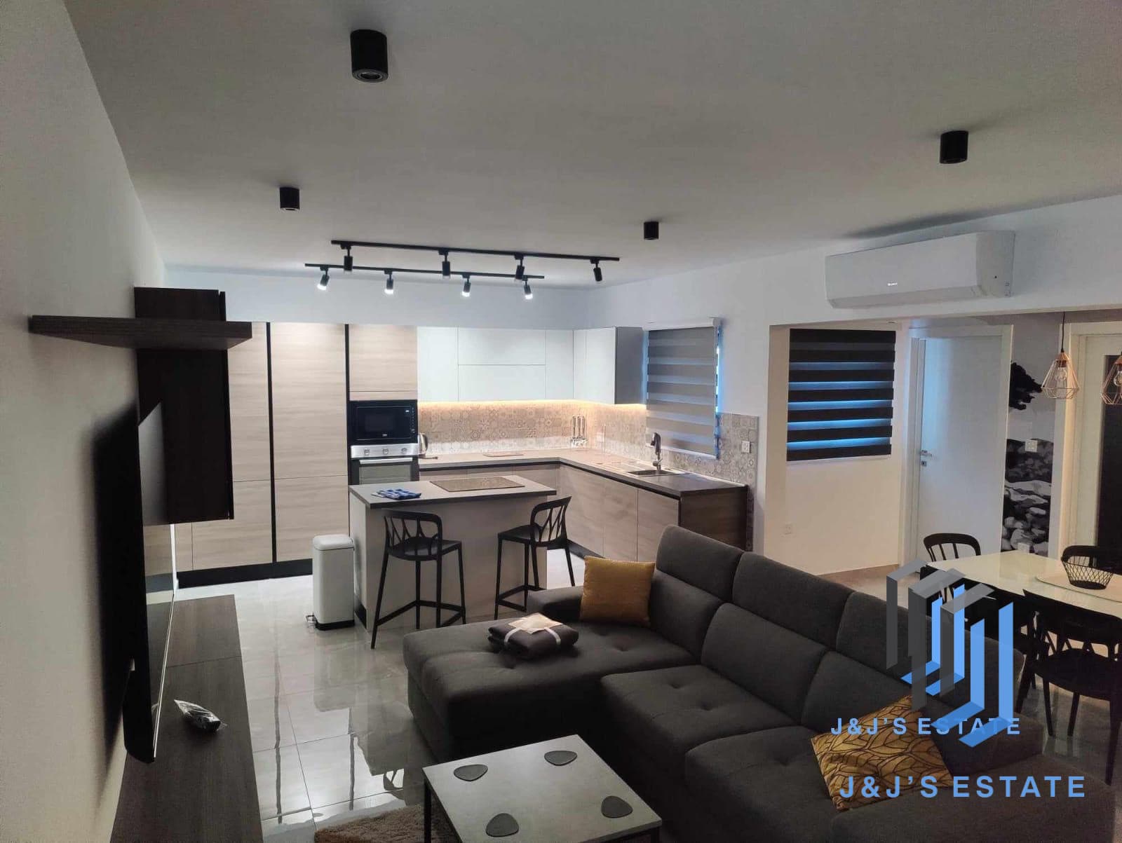 Elegant Brand New 2nd-Floor Apartment in Siggiewi · 1