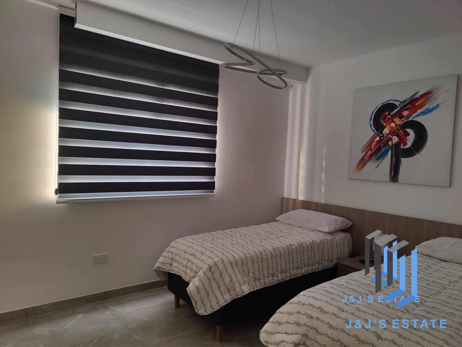 Elegant Brand New 2nd-Floor Apartment in Siggiewi · 3