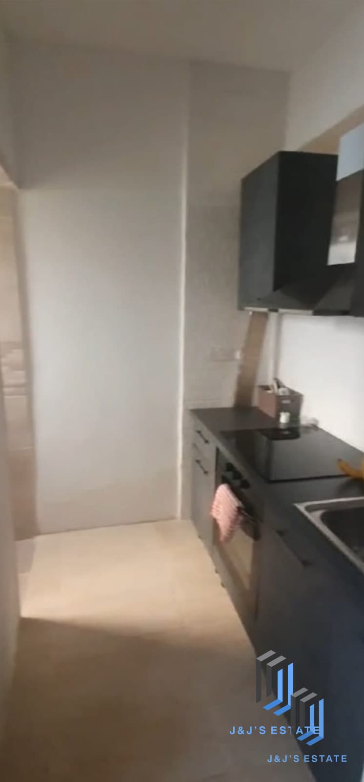 Charming 1-Bedroom Apartment in Gzira - Pet Friendly · 2