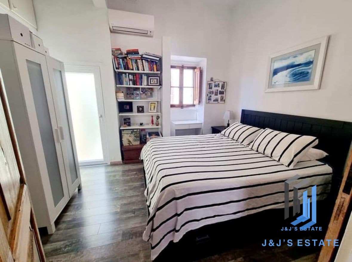 Charming 1-Bedroom Townhouse for Rent in Sliema Exiles · 5
