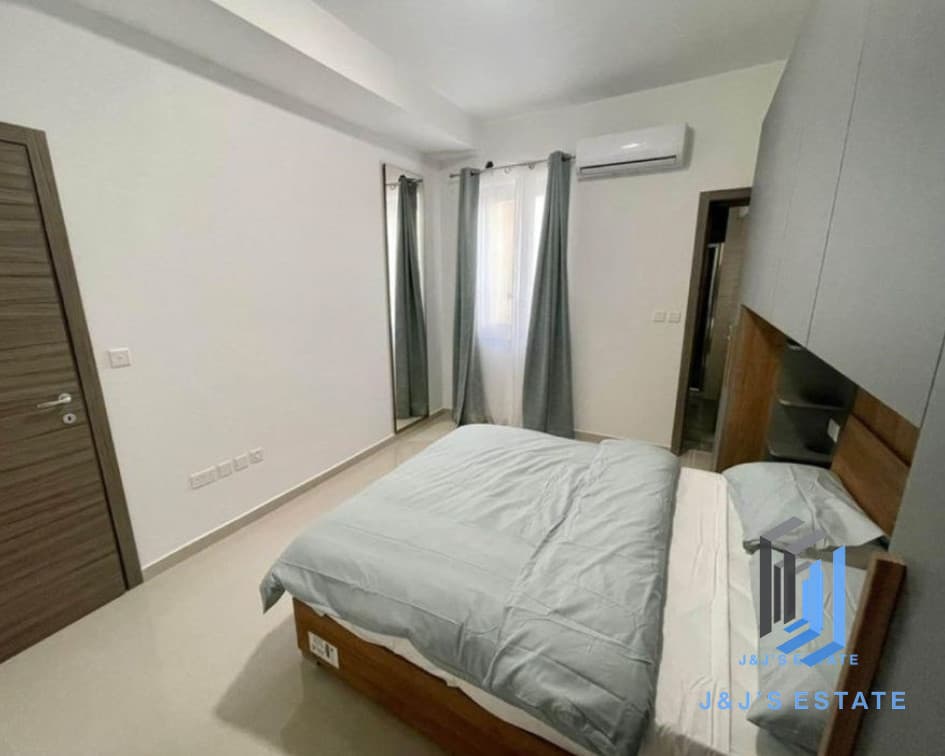 Stylish 3-Bedroom Apartment by the Seaside in Gzira