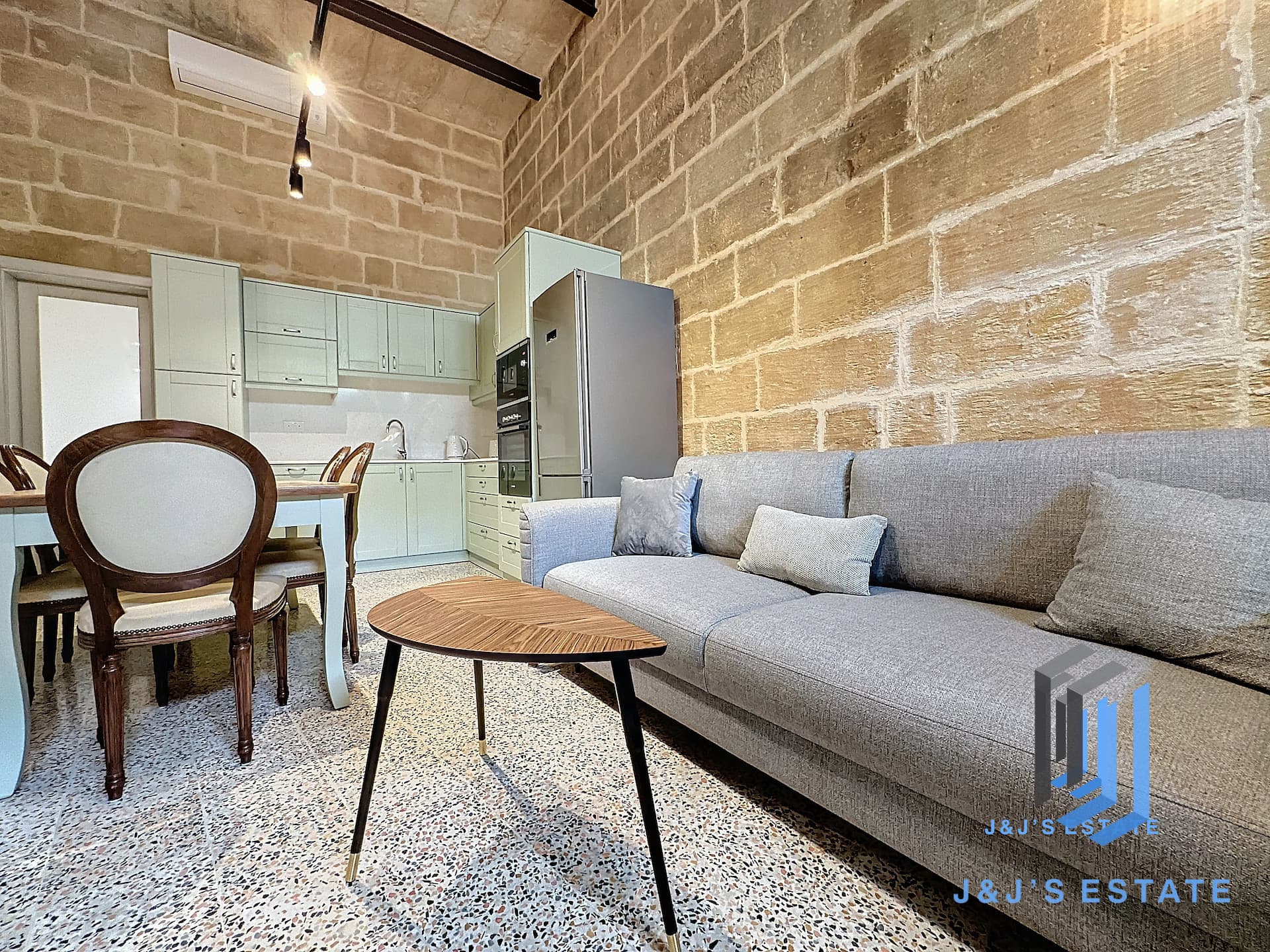 Charming 3-Bedroom Townhouse in Zurrieq · 2