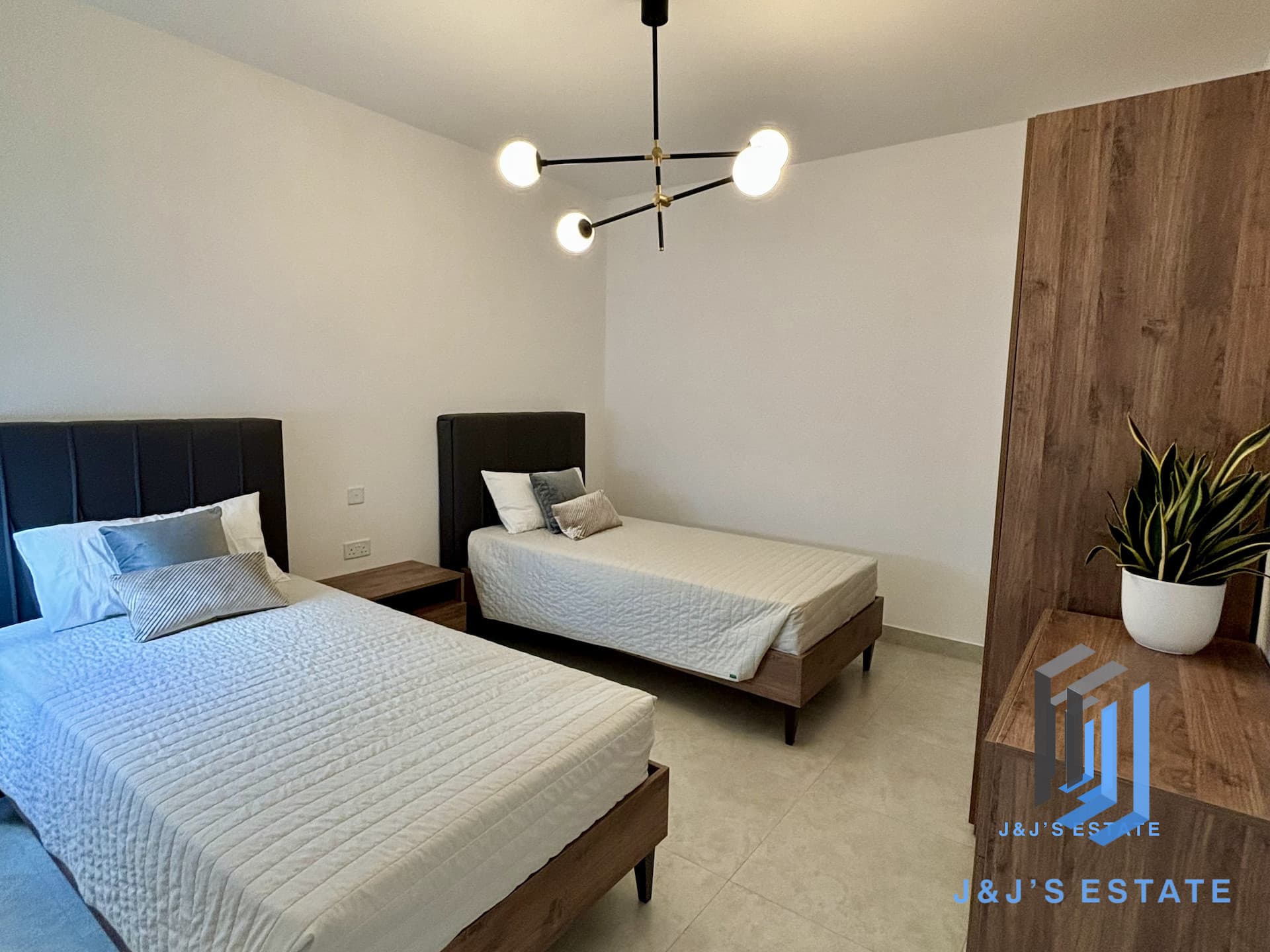 Brand New 3-Bedroom Penthouse in Zurrieq · 4