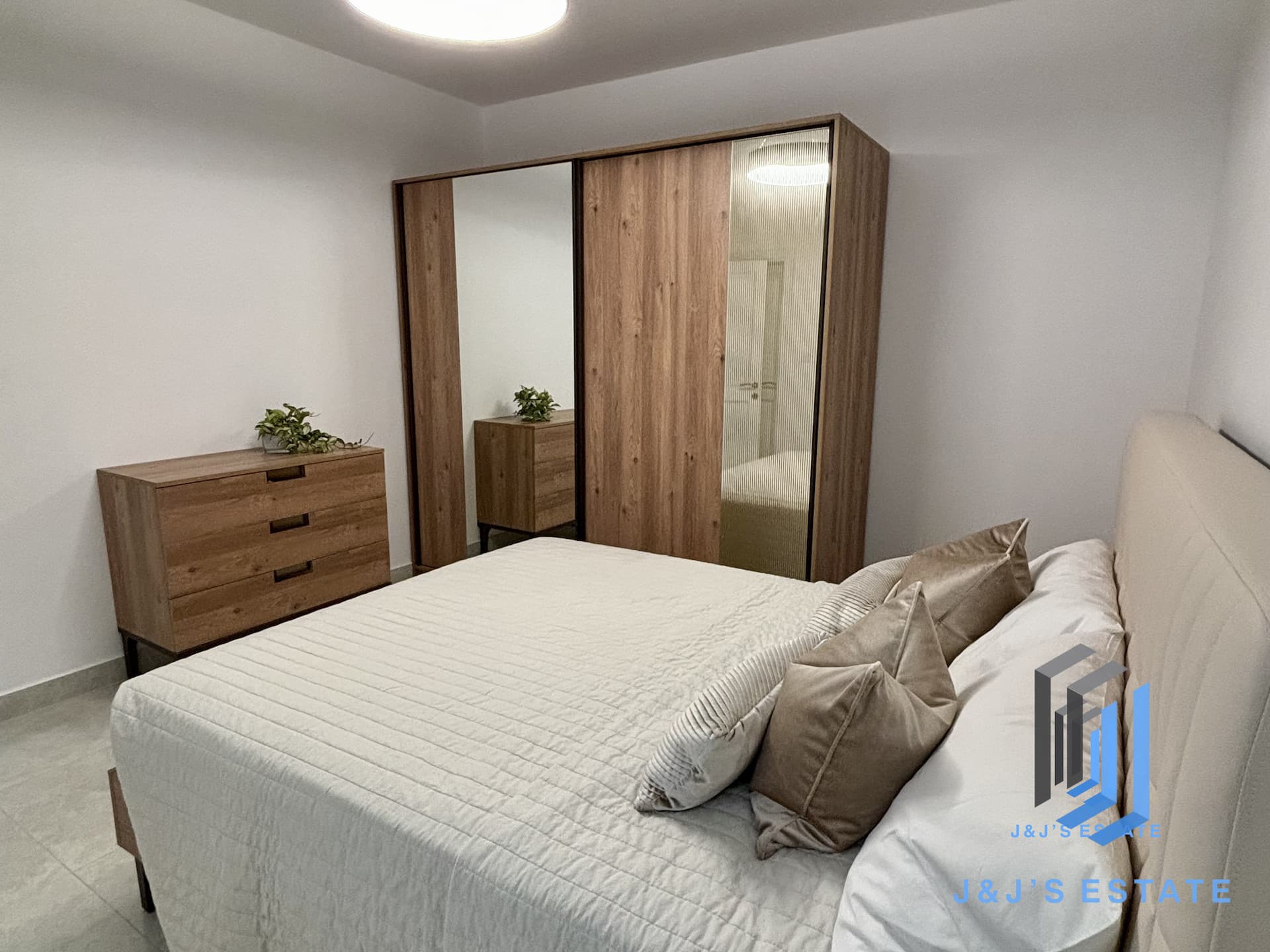Brand New 2-Bedroom Penthouse in Zurrieq · 4