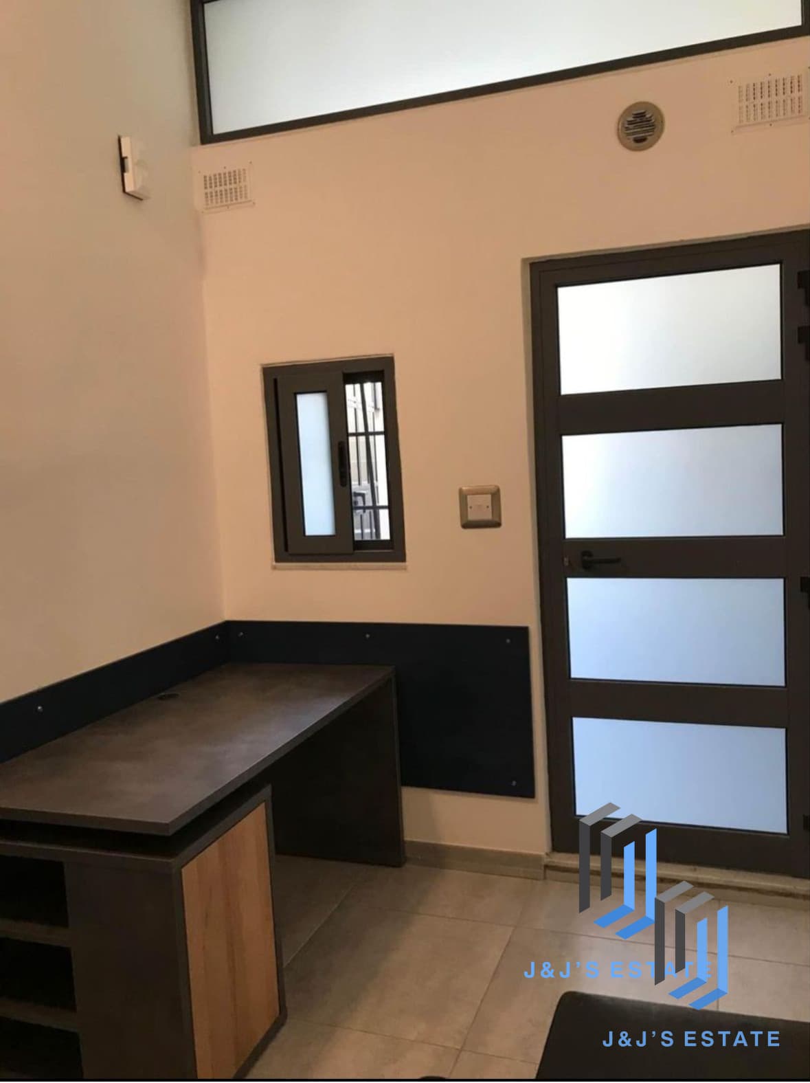 One Bedroom Apartment for Rent in Gzira · 3