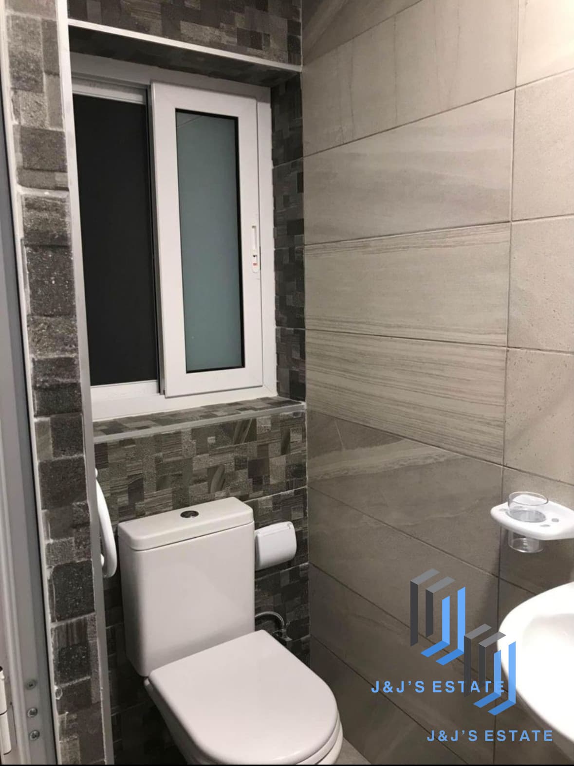 One Bedroom Apartment for Rent in Gzira · 7