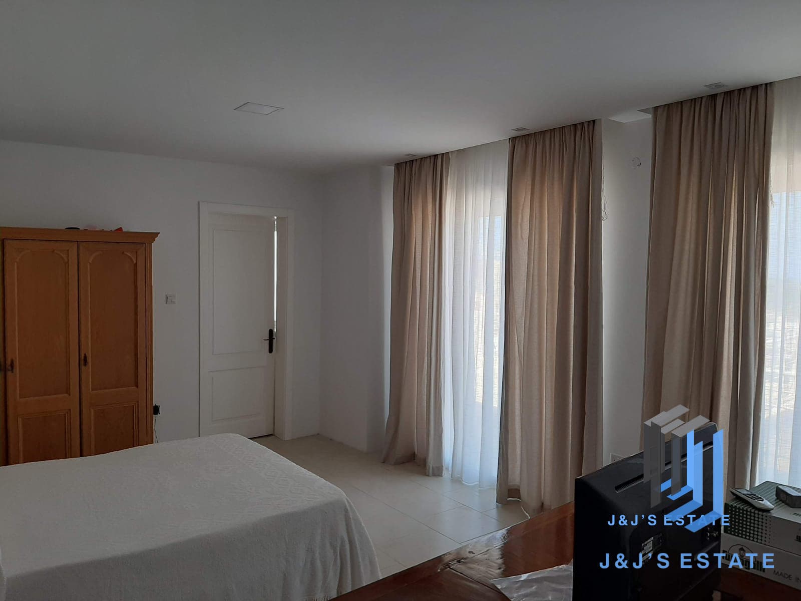 Refurbished four-bedroom house of character in Gharghur · 4