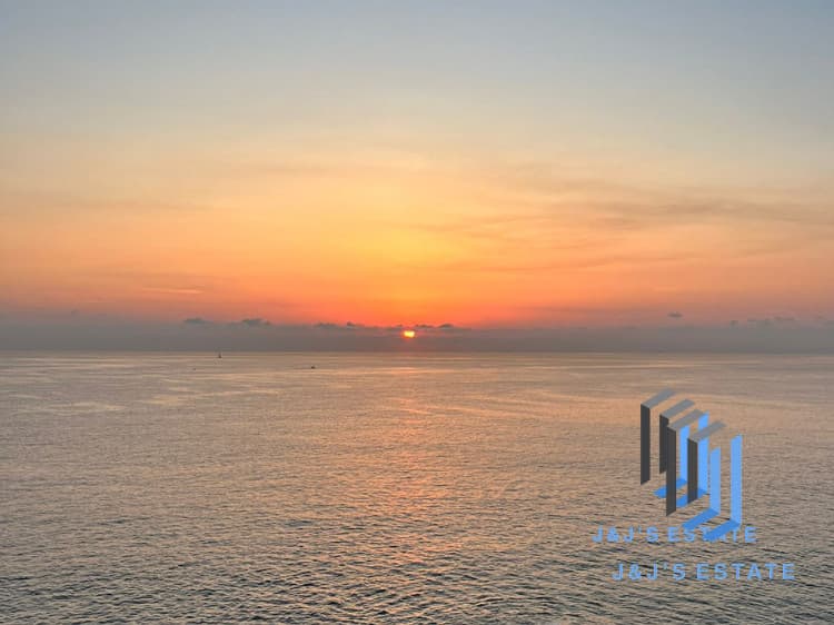 Three-Bedroom Seafront Apartment in Sliema